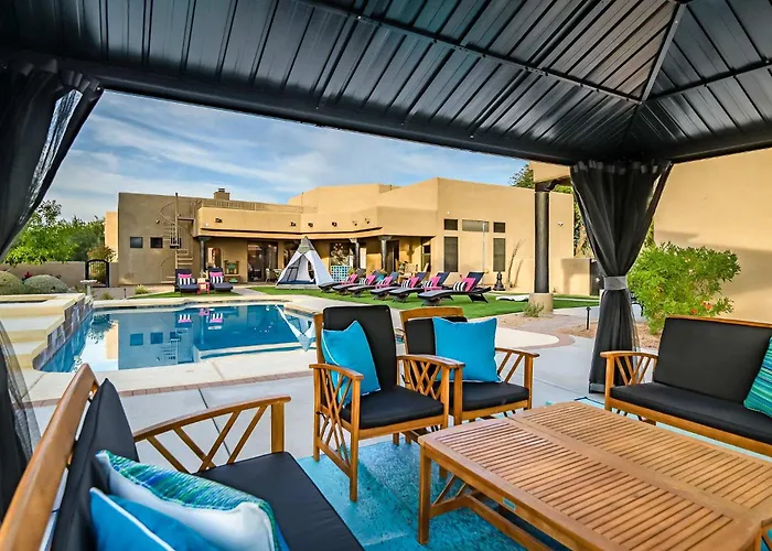 Midnight At The Oasis Holiday home Scottsdale