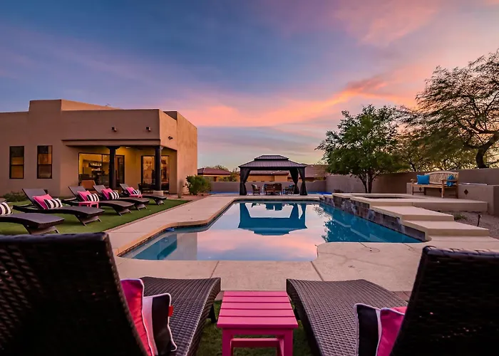 Holiday home Midnight At The Oasis *